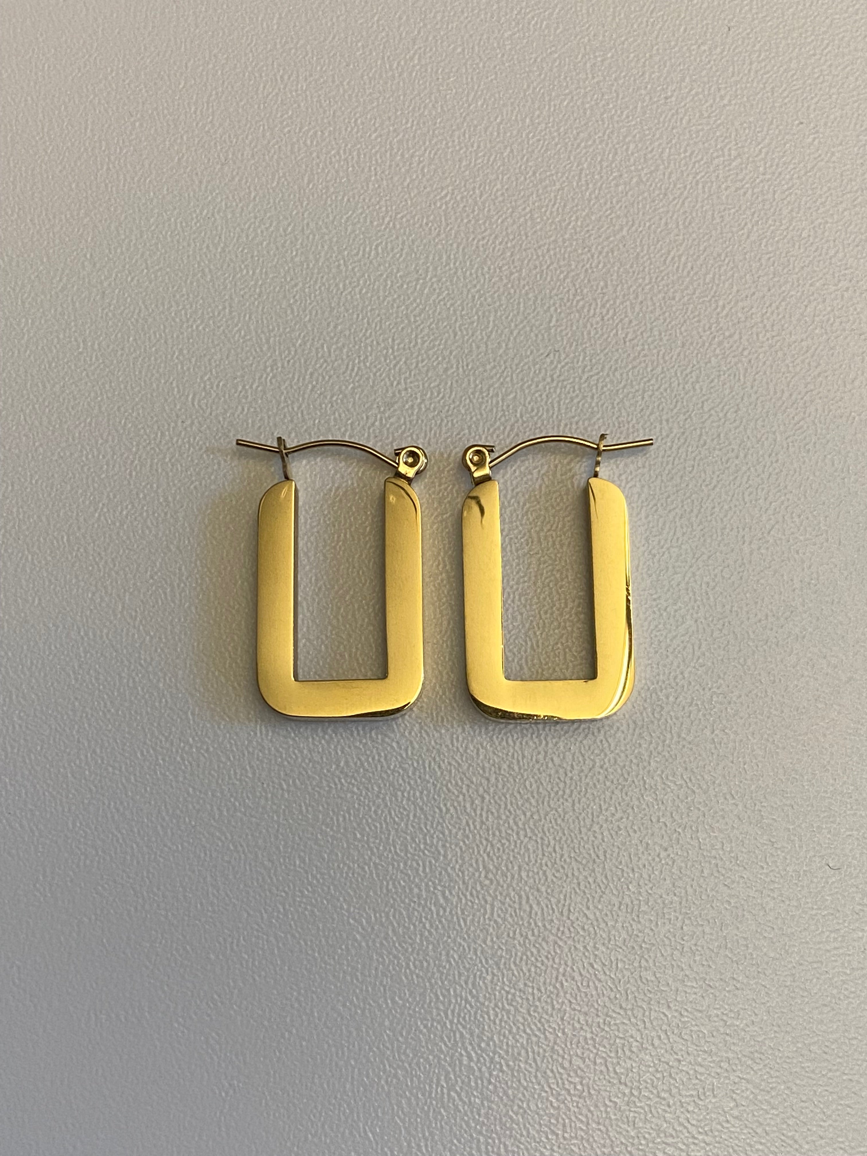 18k gold plated rectangle earrings by GRISÉ NYC in high polish stainless steel with modern geometric silhouette.