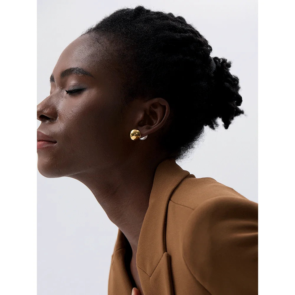 2-in-1 Pearl Stud 18k Gold Earrings - GRISÉ NYC 3