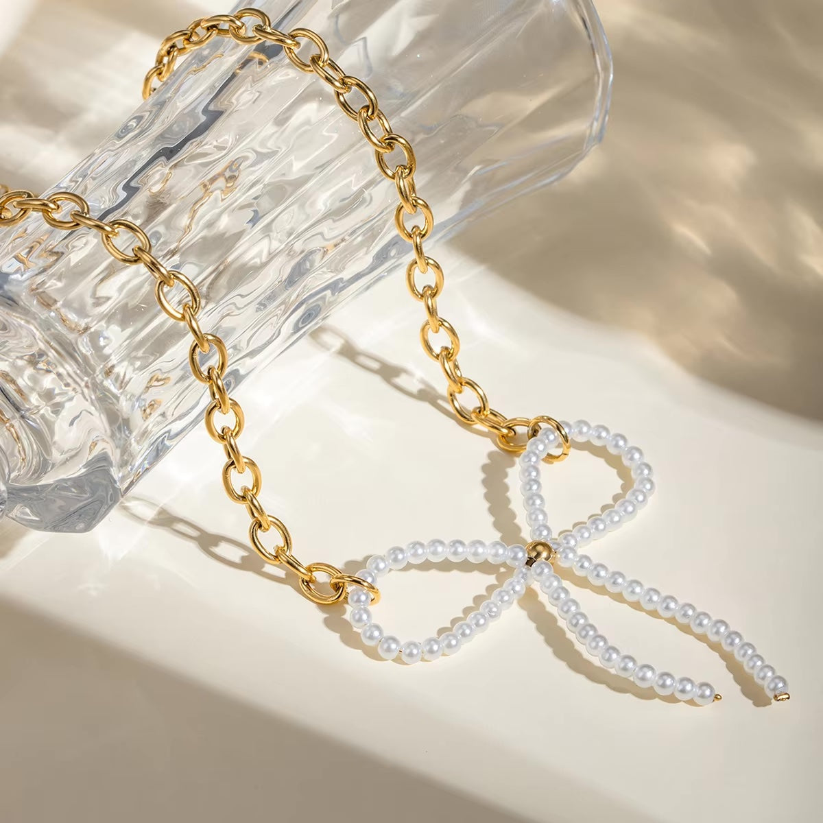 Pearl Bow Pendant Choker Necklace - GRISÉ NYC 2