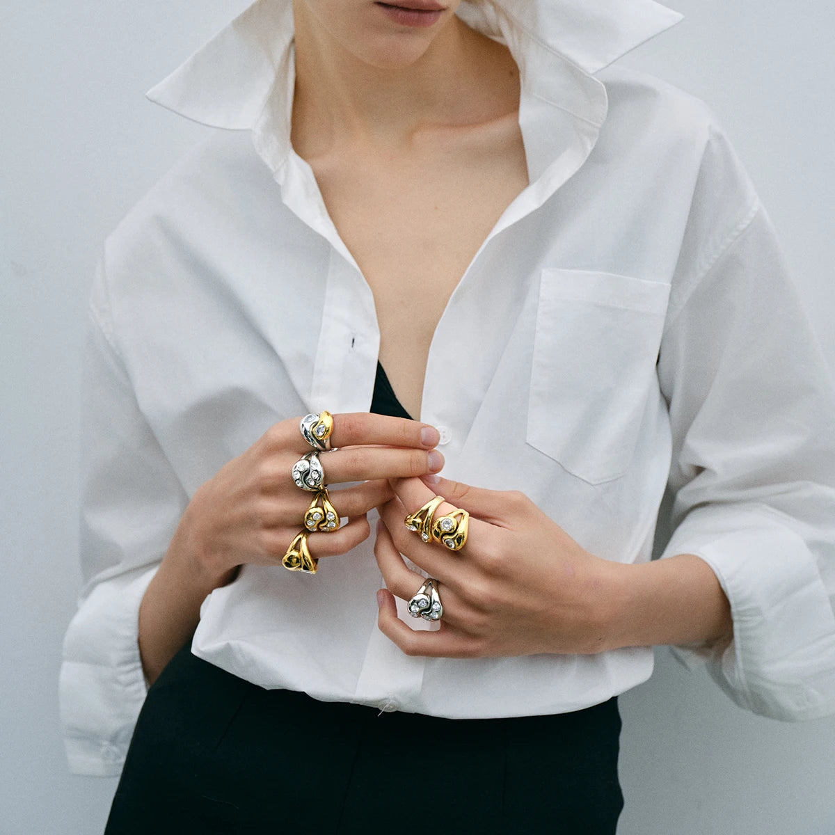 2-Tone Ying Yang Gemstone Ring - GRISÉ NYC 2