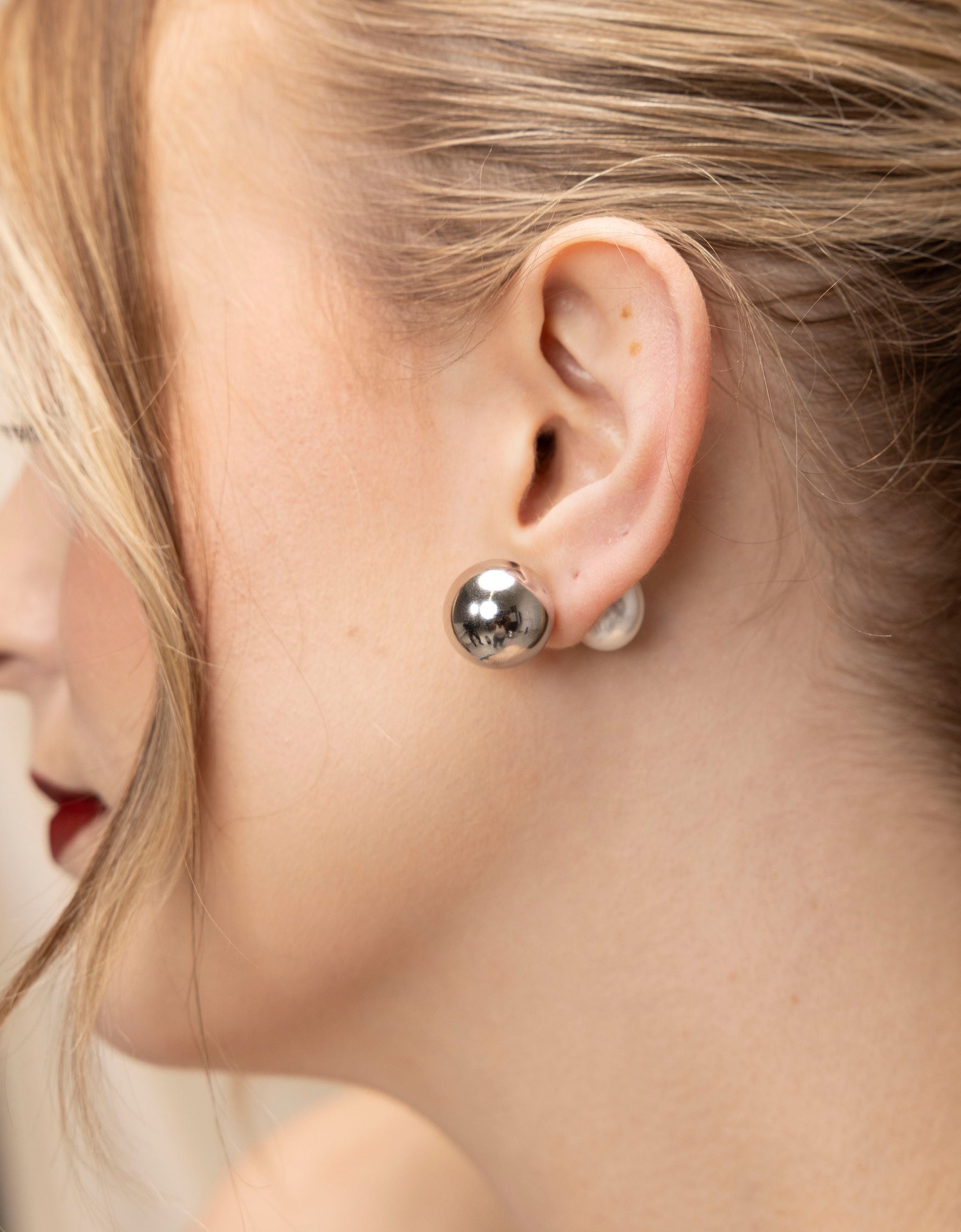 2-in-1 Pearl Stud Steel Earrings - GRISÉ NYC 2