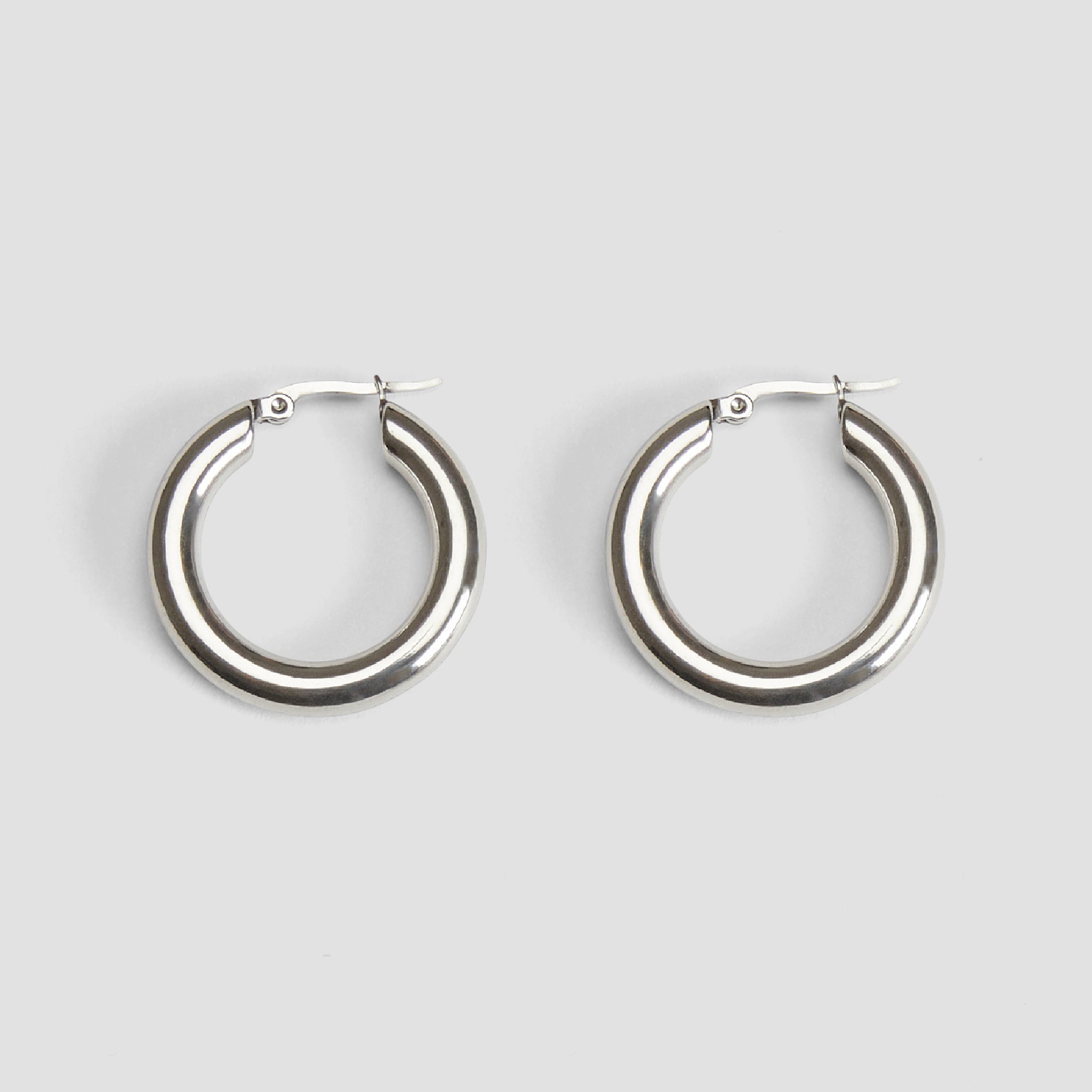 Large Stainless Steel Hoop Earrings - 30 mm - GRISÉ NYC 2