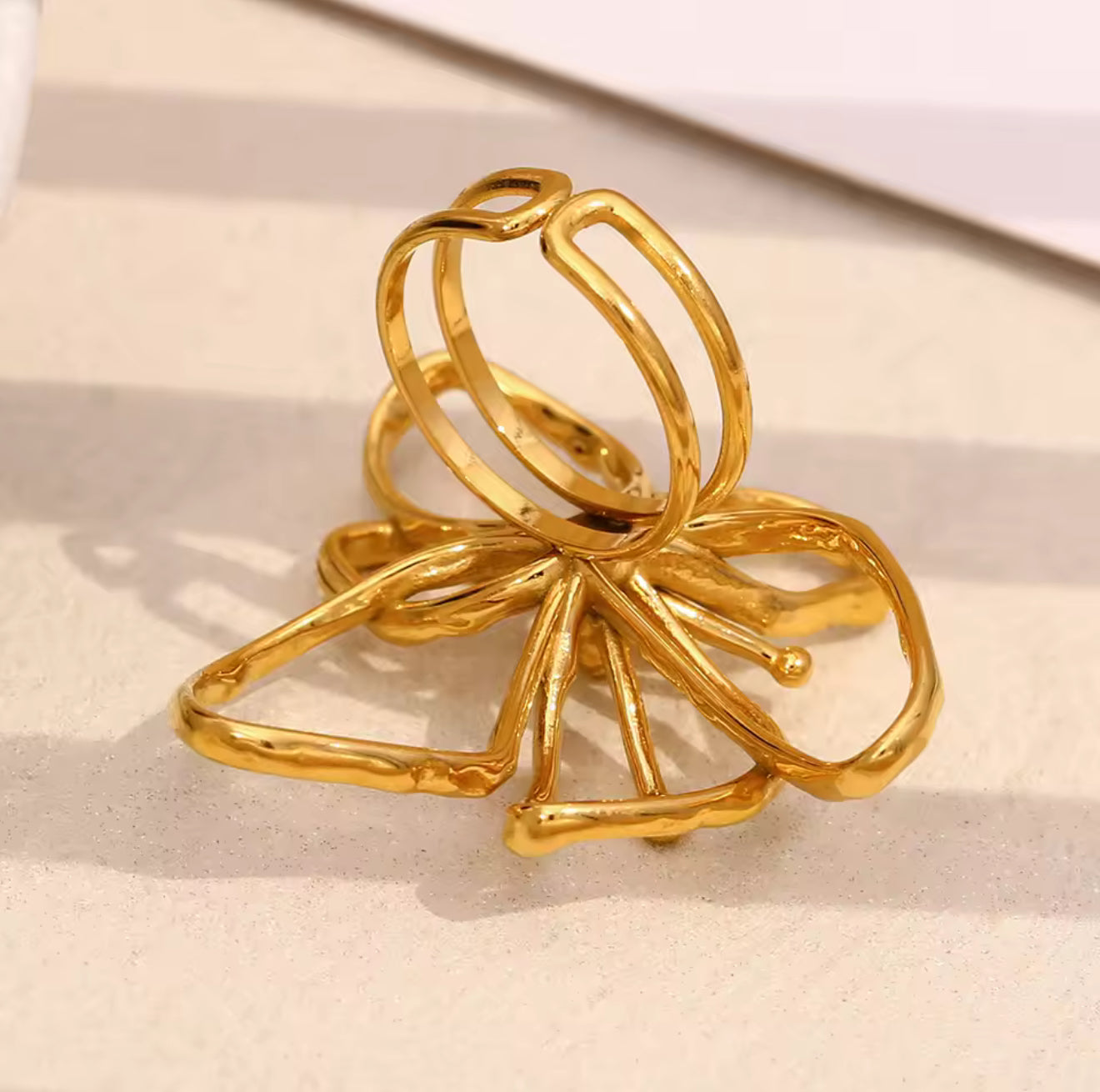 Metal Flower 18k Gold Adjustable Ring