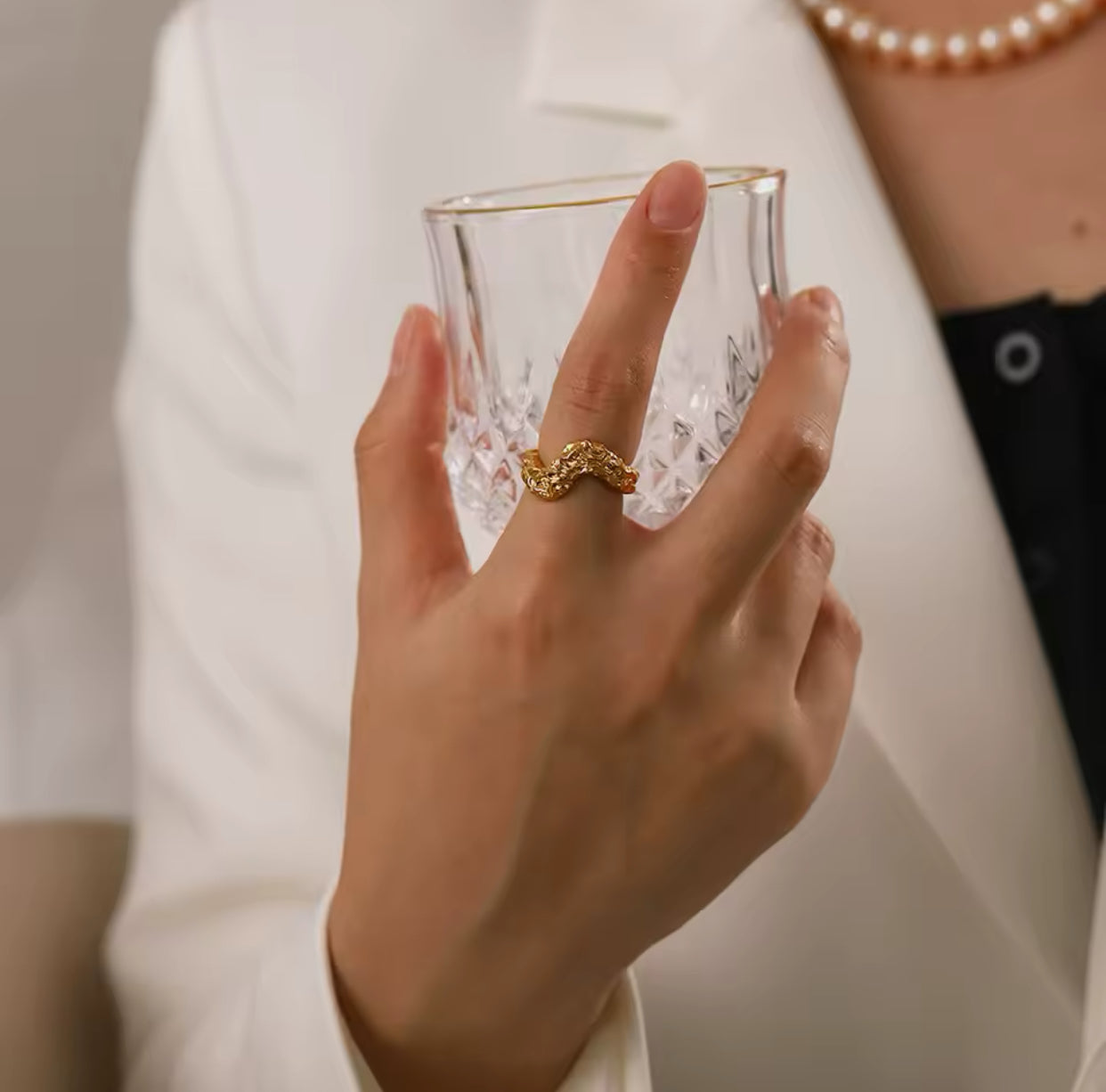 Rugged V 18k Gold Ring - GRISÉ NYC 4