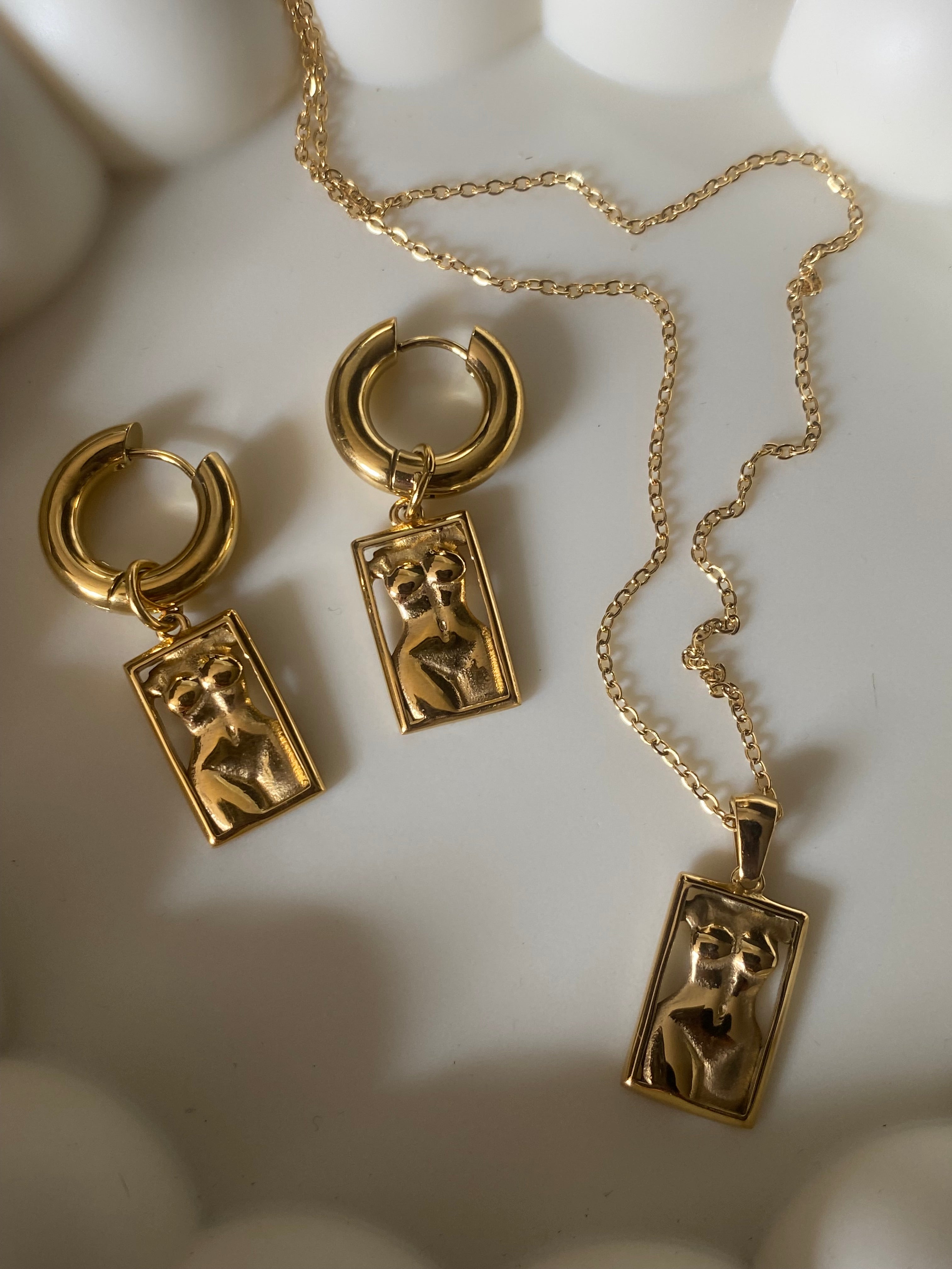 Cuerpo Dangle 18k Gold Earrings - GRISÉ NYC 4