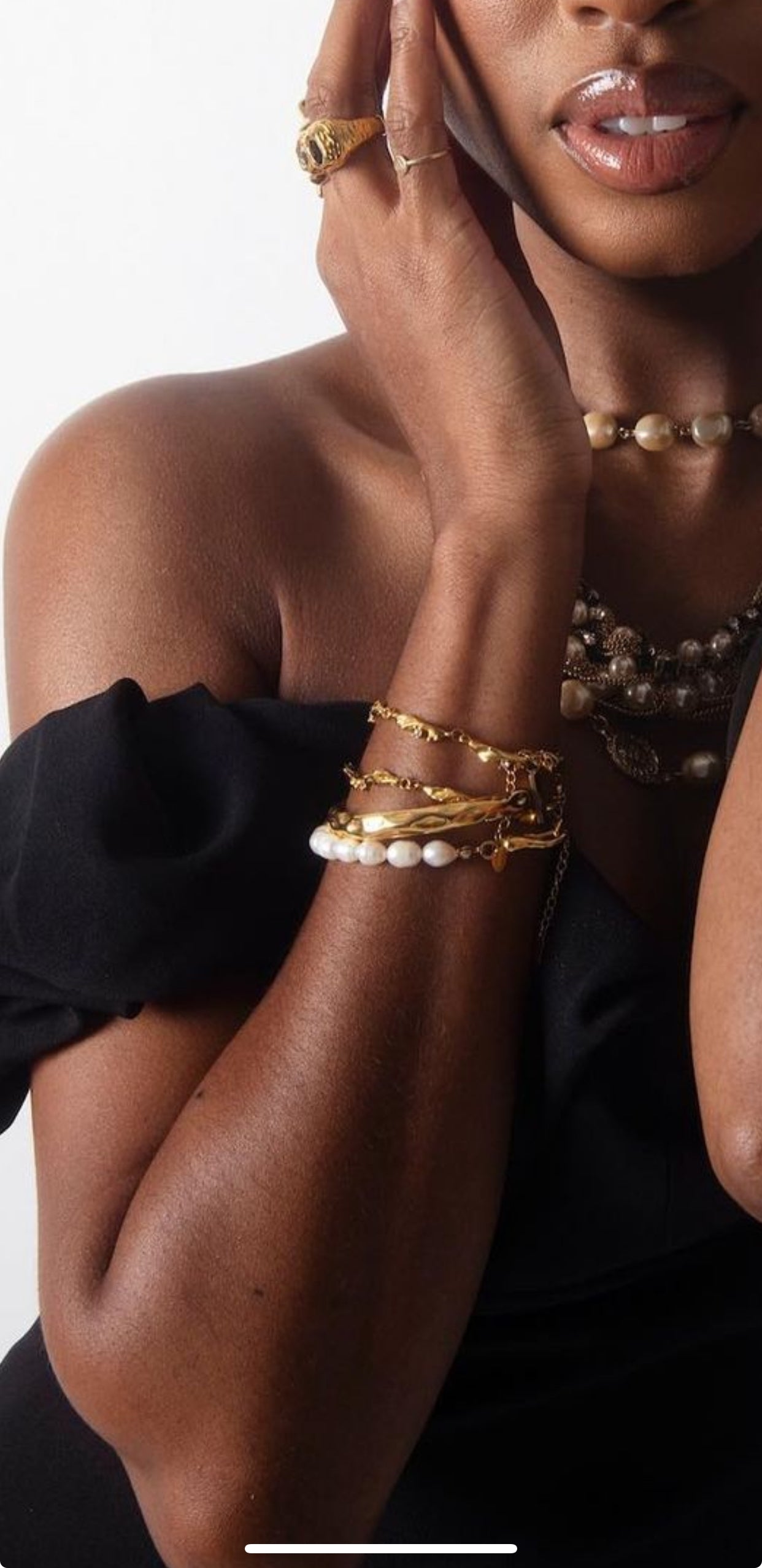 Fresh Water Pearl Bead Bracelet - GRISÉ NYC 2