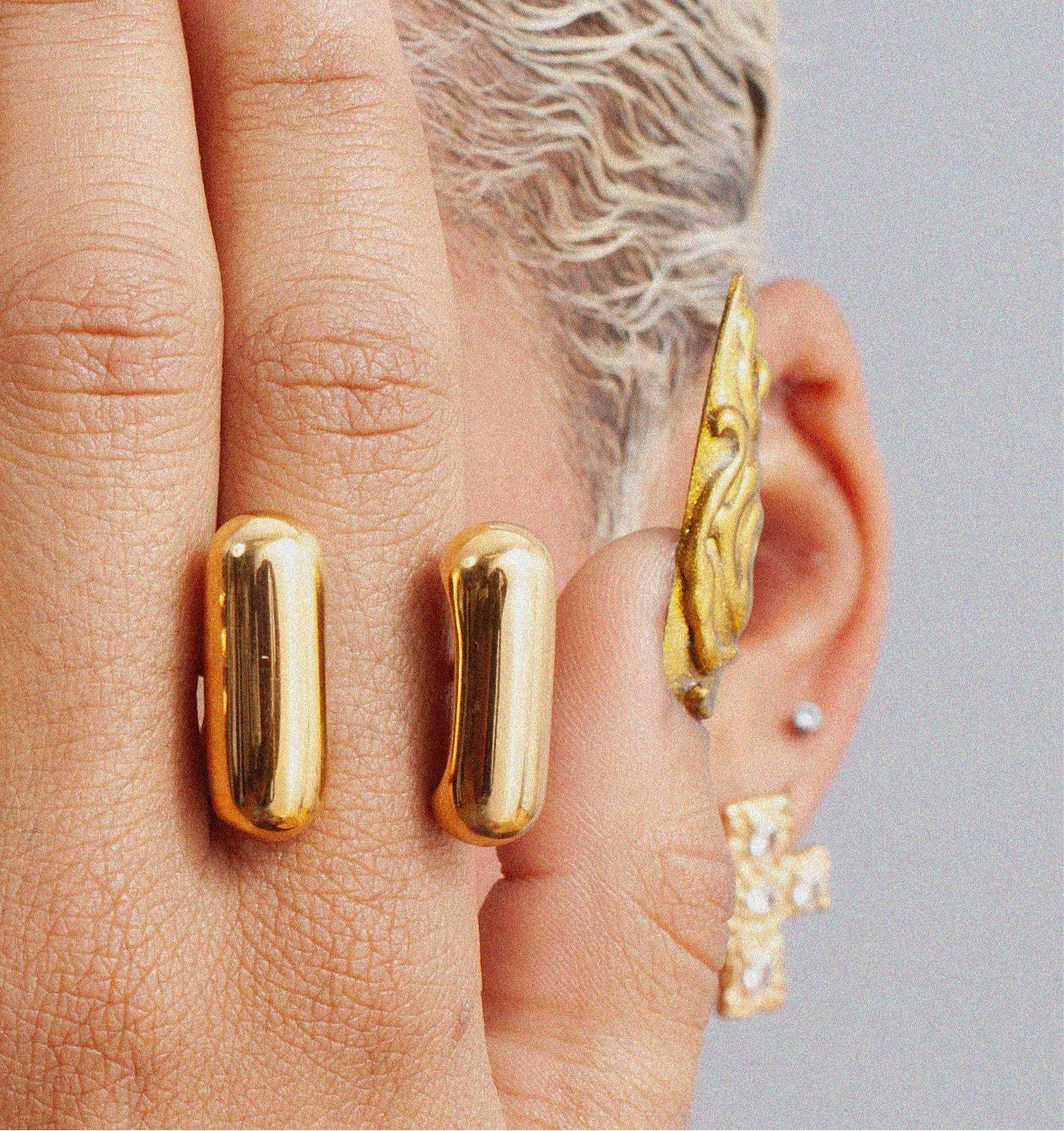 Double Pill 18k Gold Ring - GRISÉ NYC 2
