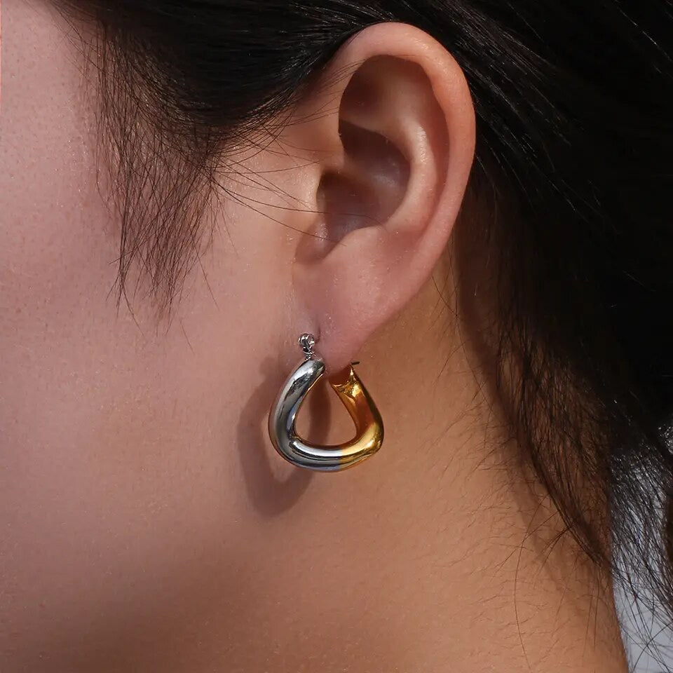 2-Tone Trapezoid Twist Hoop Earrings - GRISÉ NYC 2