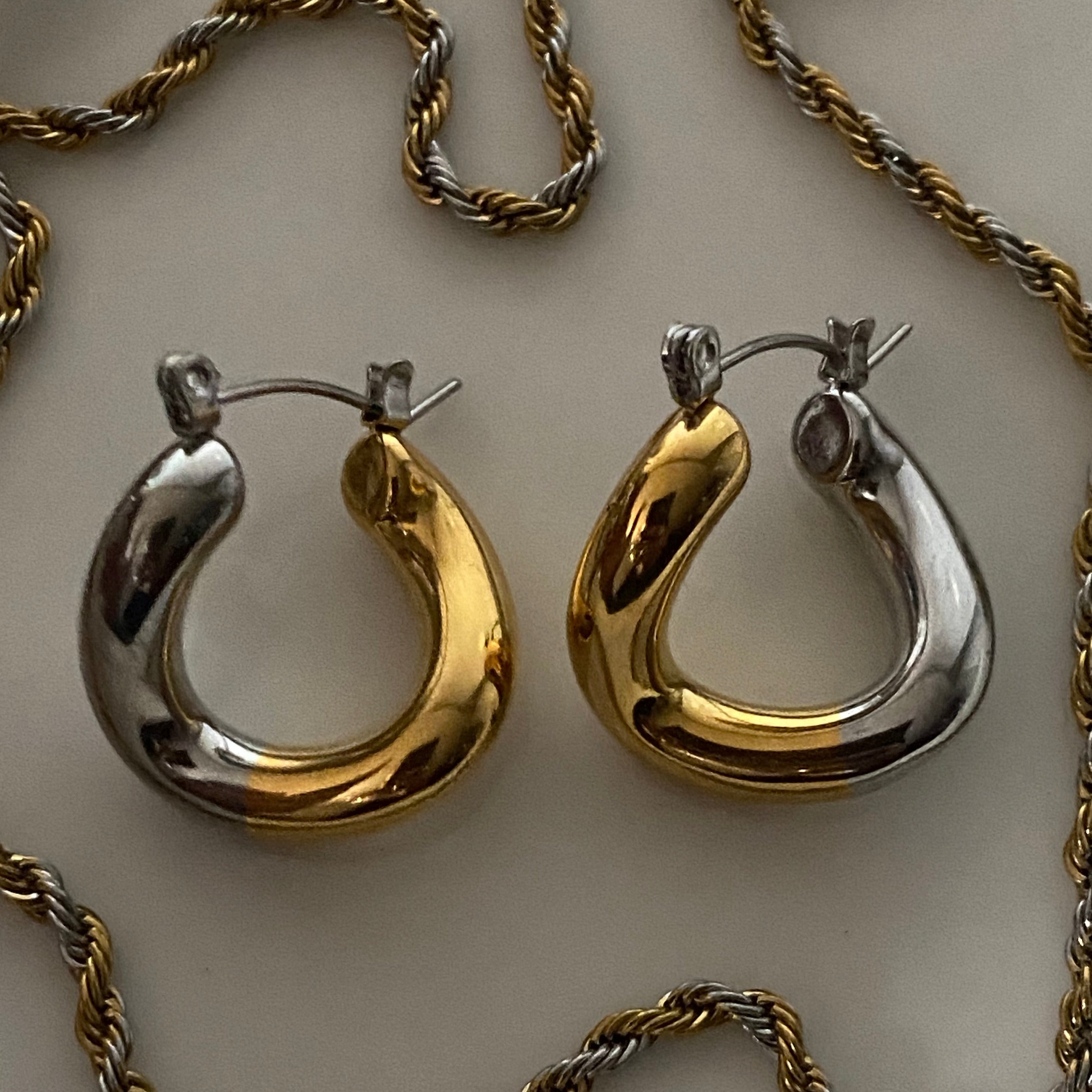 2-Tone Trapezoid Twist Hoop Earrings - GRISÉ NYC 3