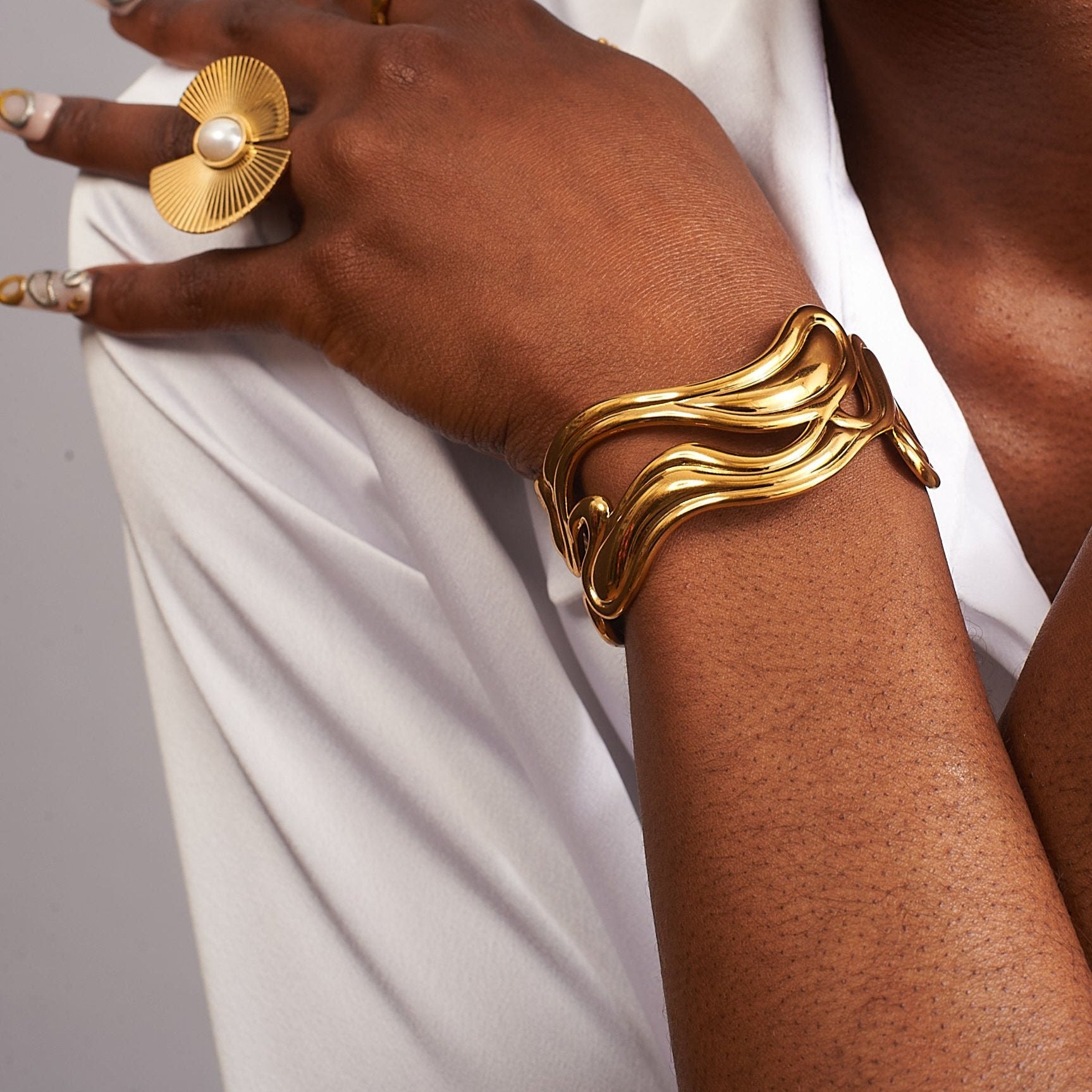 Abstract 18k Gold Cuff Bracelet - GRISÉ NYC 3