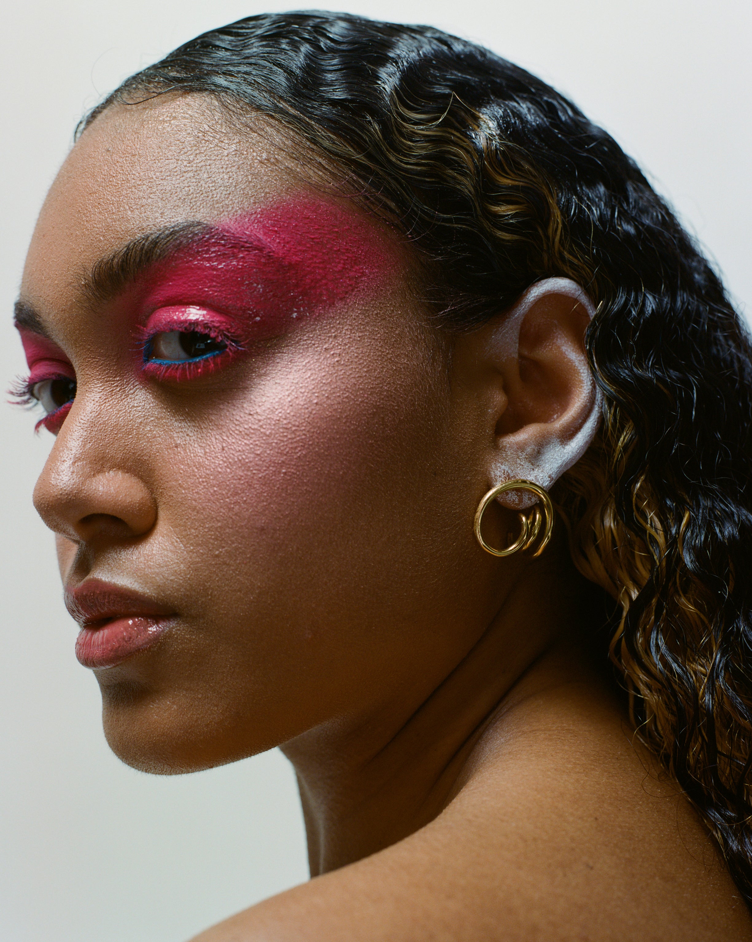 Infinity 18k Gold Loop Earrings - GRISÉ NYC 2