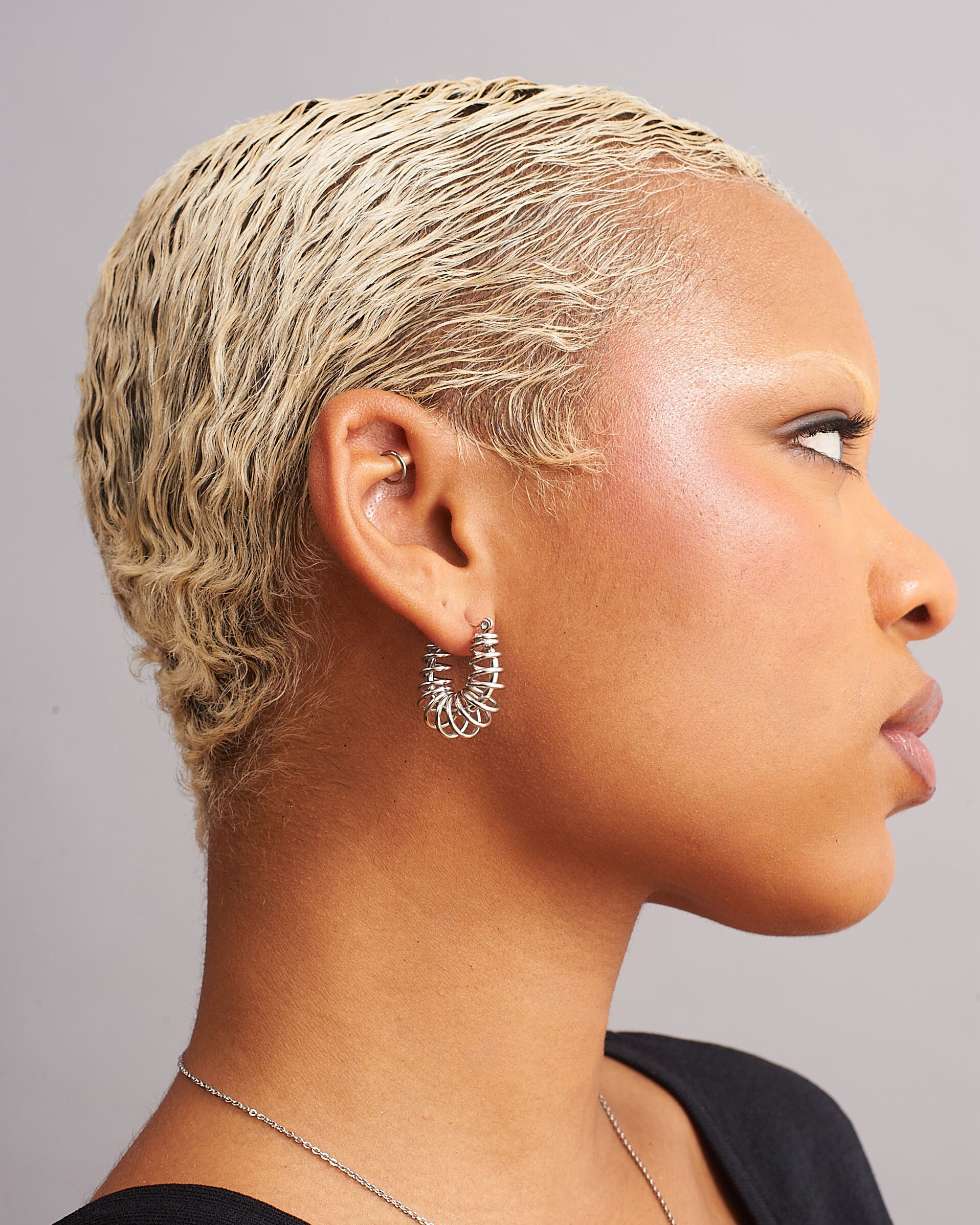U-Shape Wire Steel Earrings - GRISÉ NYC 4