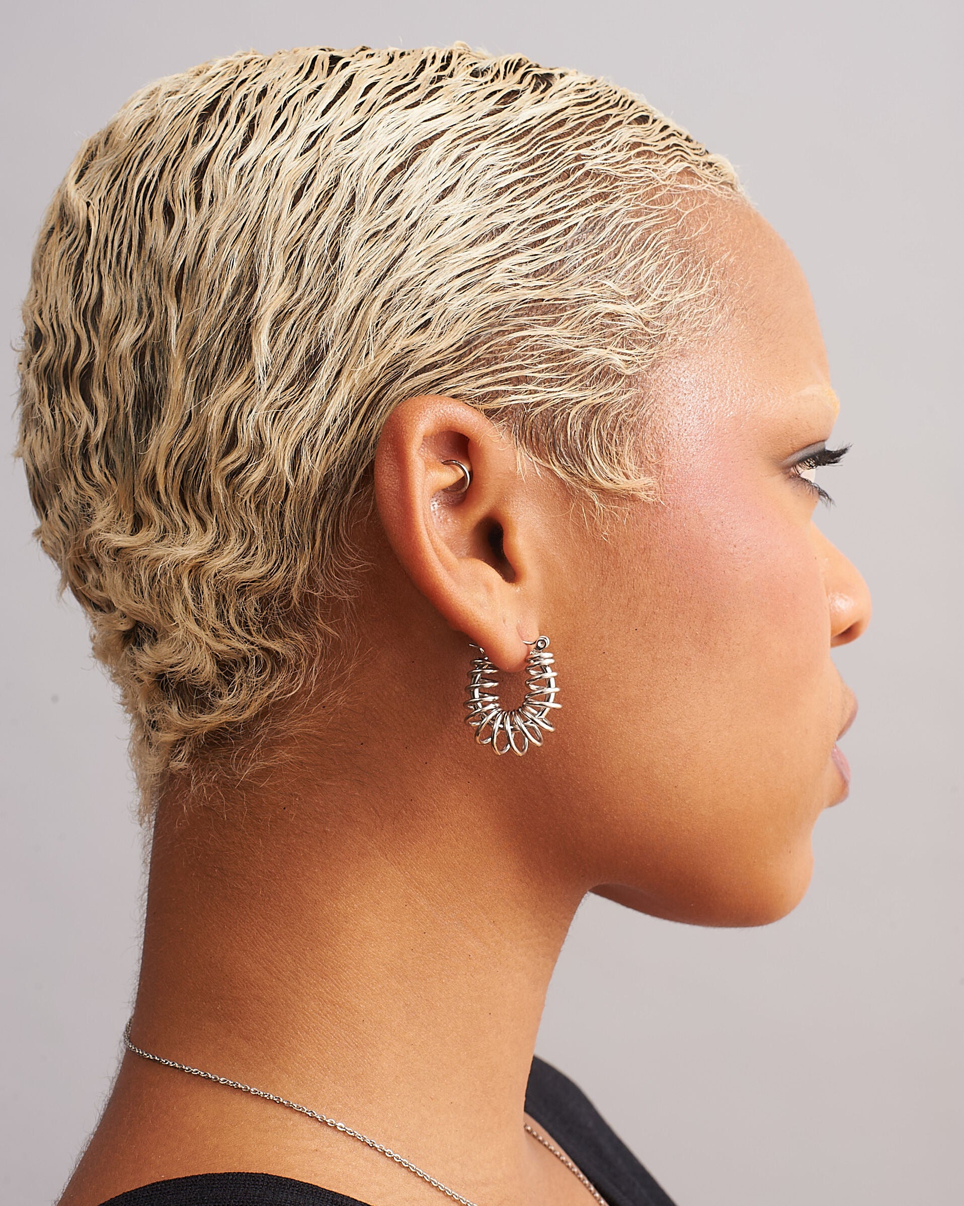 U-Shape Wire Steel Earrings - GRISÉ NYC 2