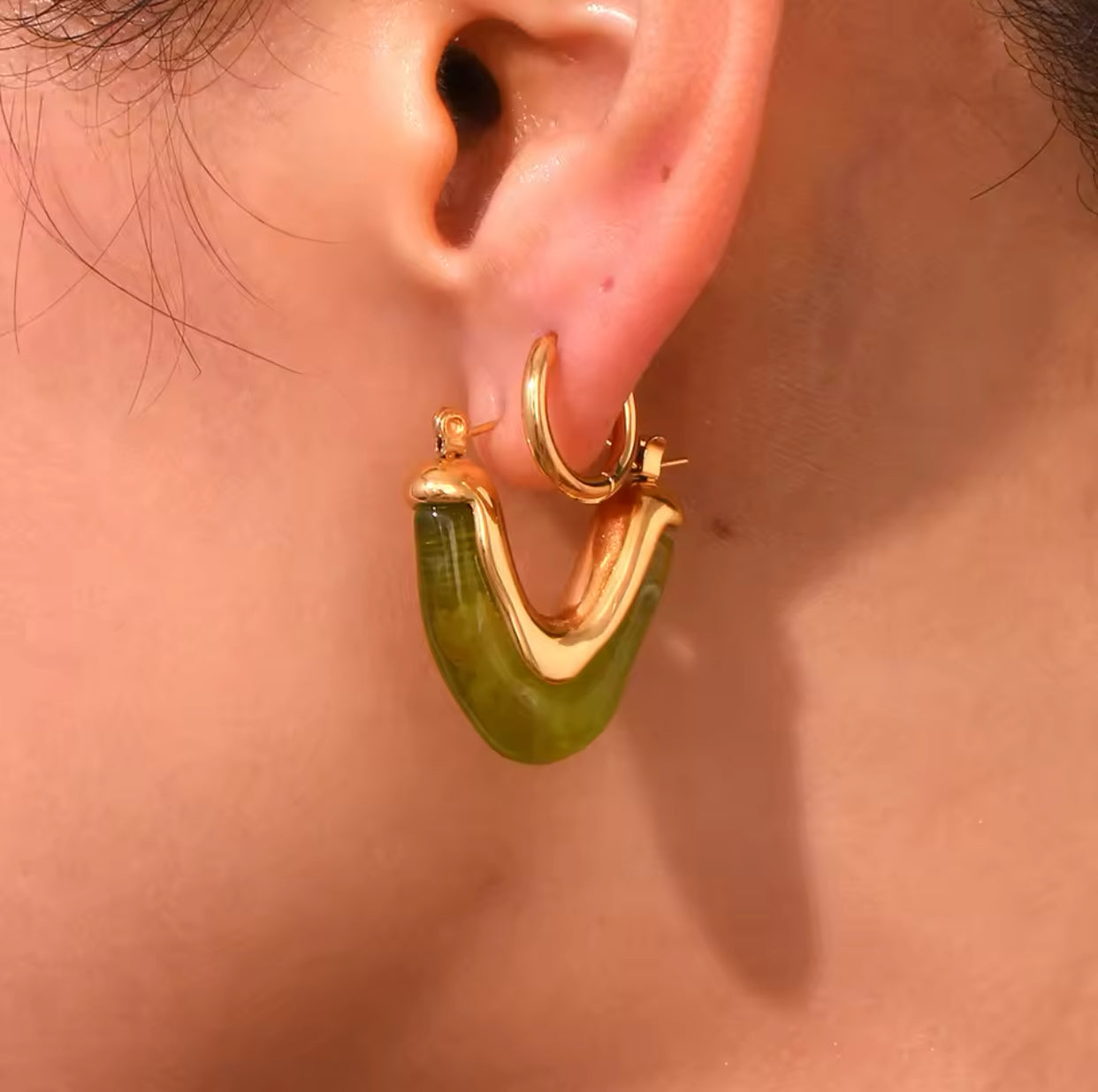 Olive Resin V-Shape 18k Gold Earrings - GRISÉ NYC 2