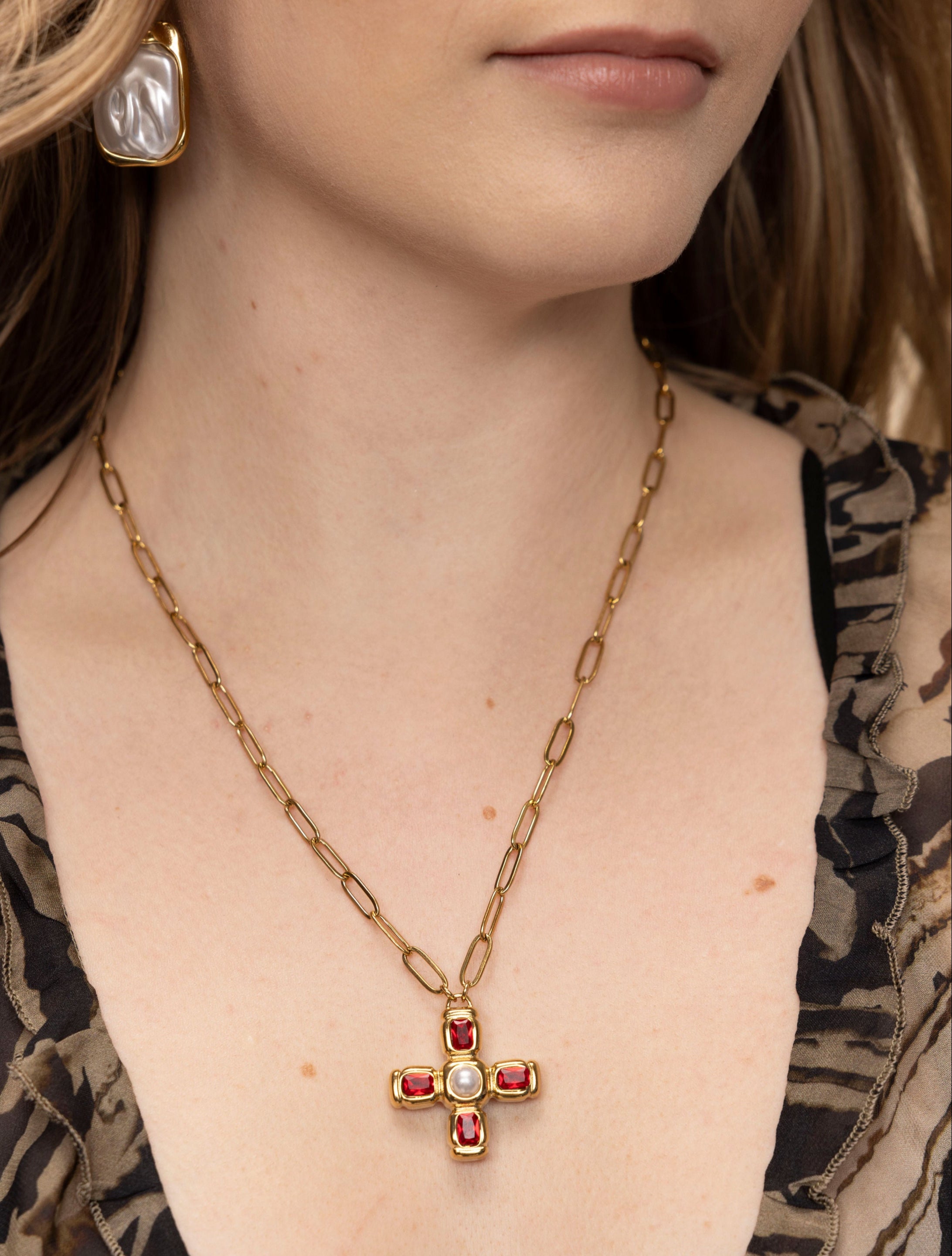 Perlita Ruby Stone Cross 18k Gold Necklace - GRISÉ NYC 5