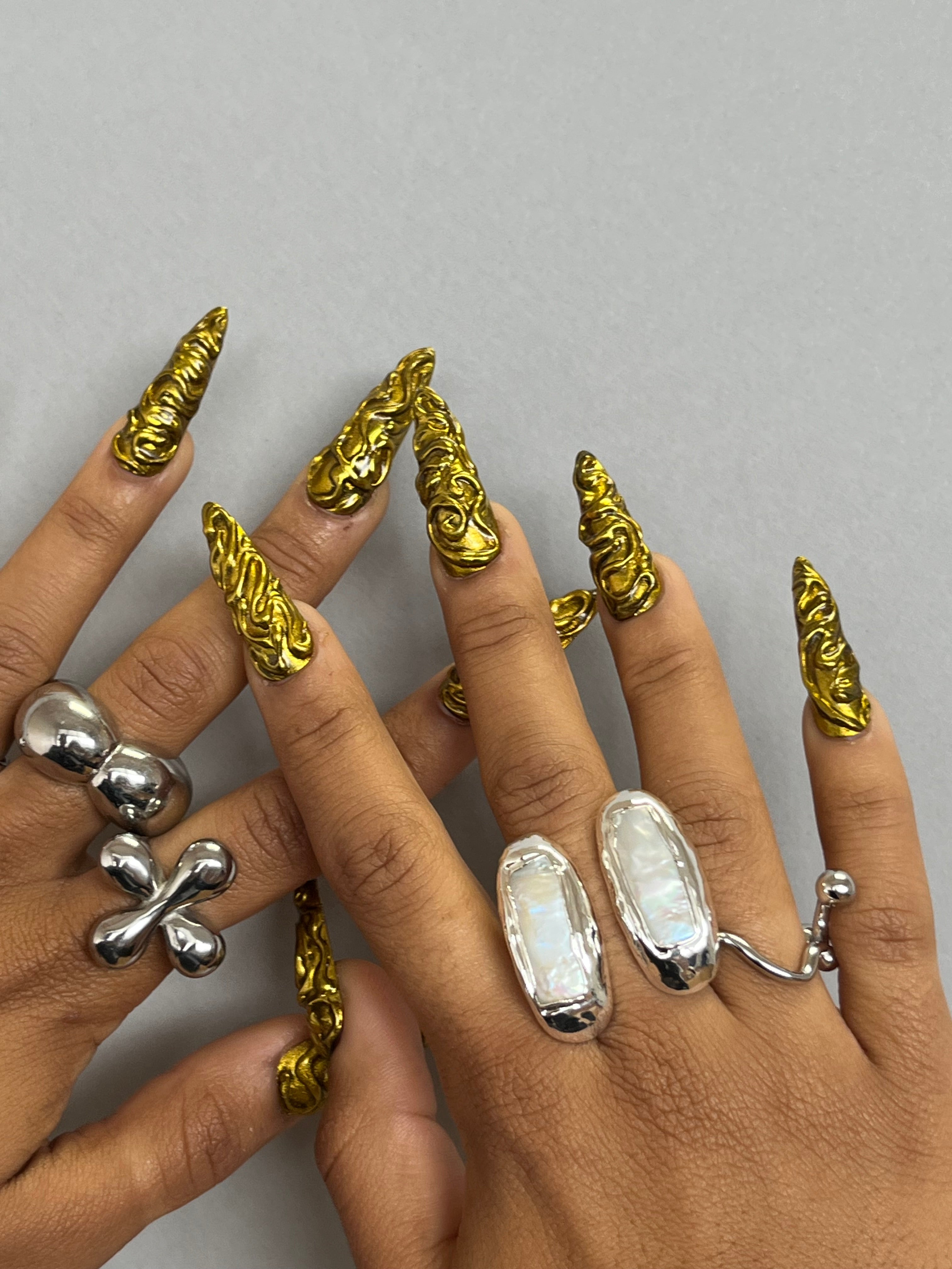 XL Flower Stainless Steel Ring - GRISÉ NYC 4