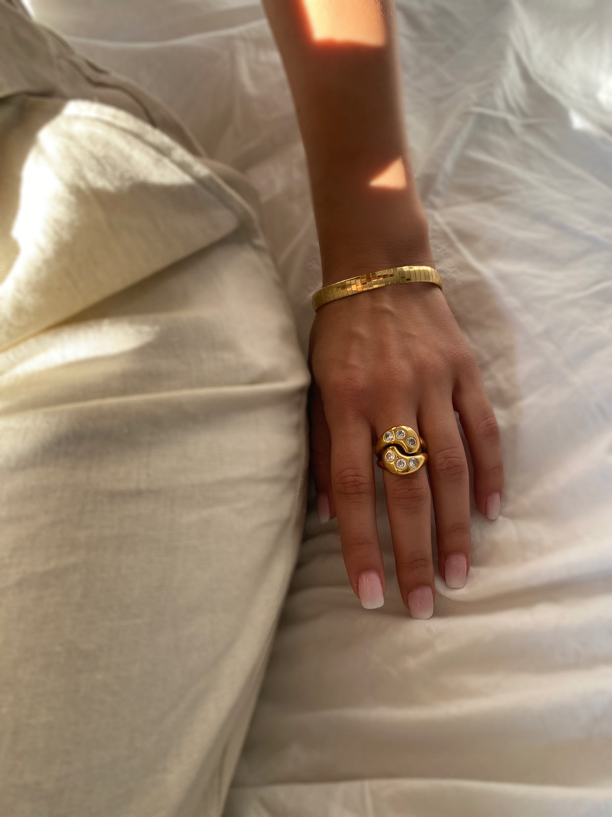 Ying Yang Gemstone 18k Gold Ring - GRISÉ NYC 3