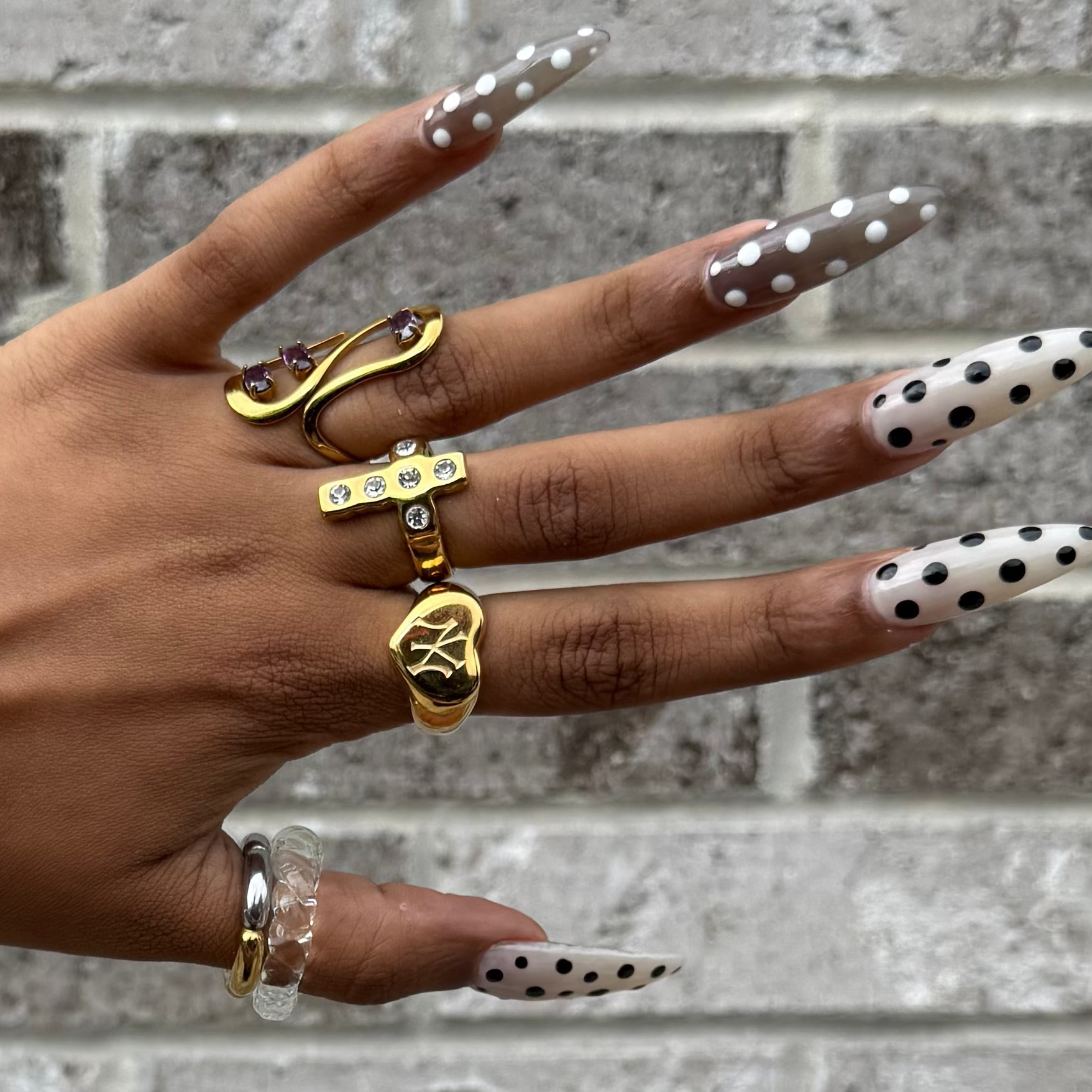 New York Yankees Heart Signet 18k Gold Ring