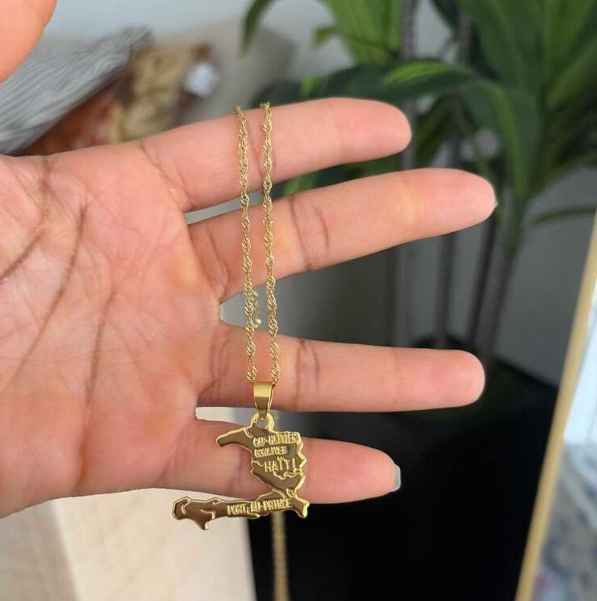 Haiti Map Pendant Necklace - Gold