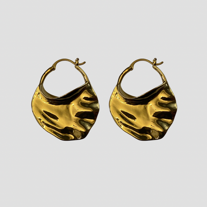 Textured Wave 18k Gold Earrings