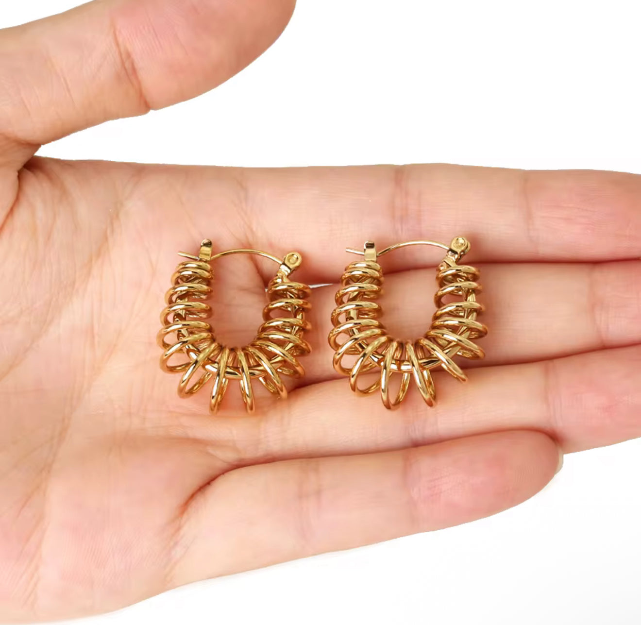 U-Shape Wire 18k Gold Earrings - GRISÉ NYC 5