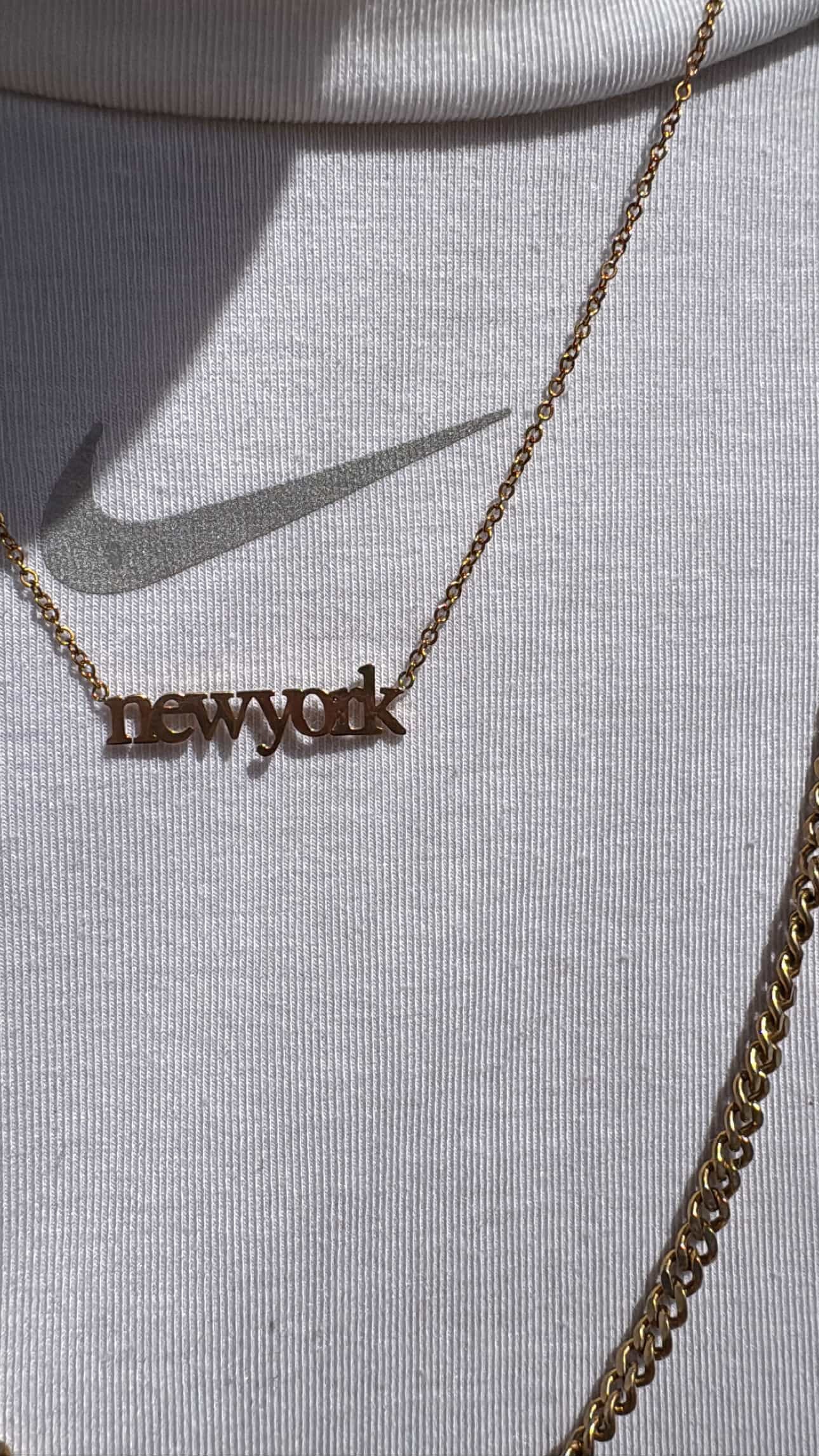newyork 18k Gold Nameplate Dainty Necklace - GRISÉ NYC 3