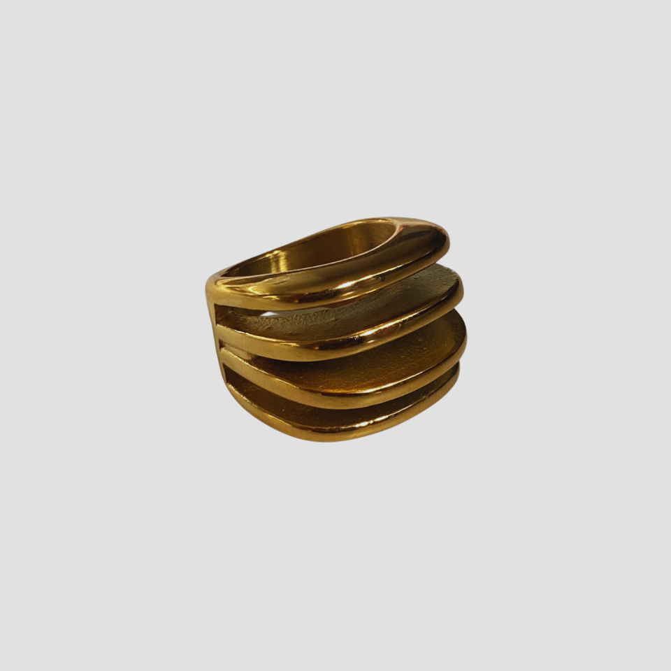 4L 18k Gold Ring
