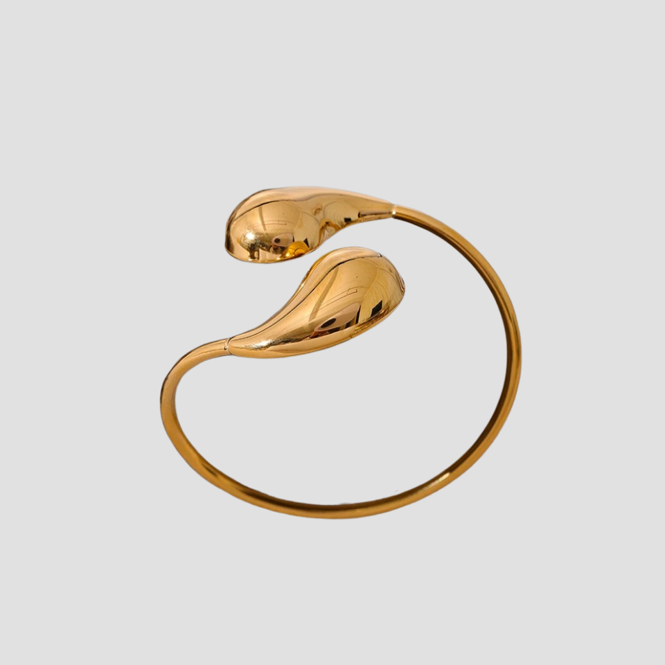 Teardrop 18k Gold Bracelet