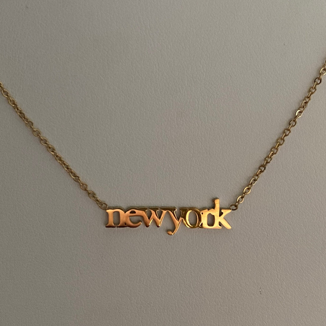 Dainty ‘newyork’ Necklace