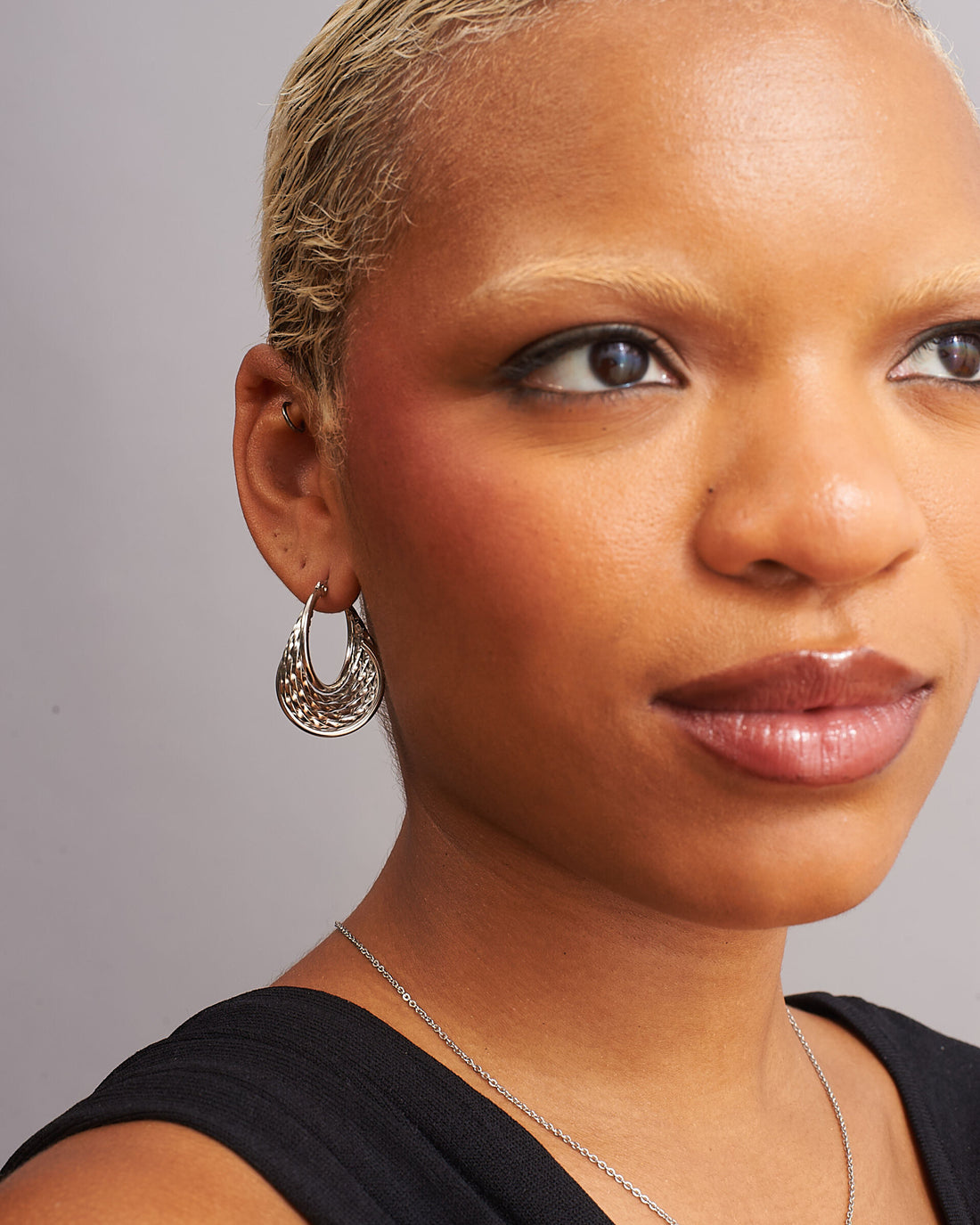 Irregular Twist Steel Oval Earrings - GRISÉ NYC 3