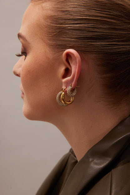 Medium 18k Gold Hoop Earrings - 25 mm - GRISÉ NYC 3