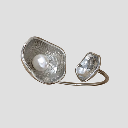 Oyster Single Pearl Stainless Steel Cuff Bracelet - GRISÉ NYC 1