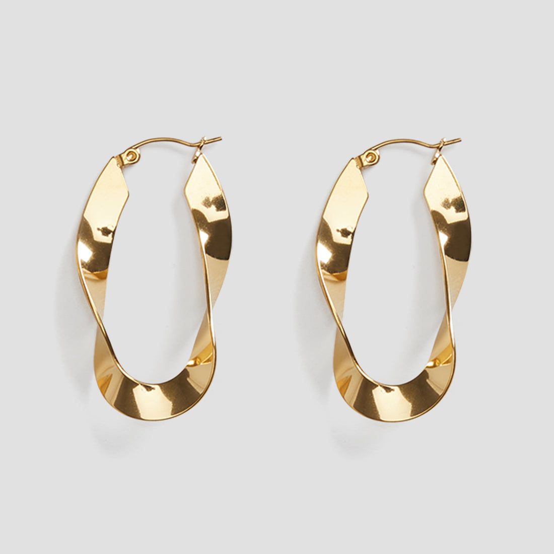 Twisted Oblong 18k Gold Earrings