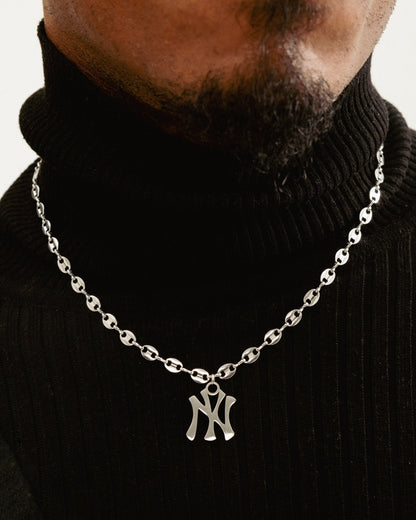 New York Yankees stainless steel mariner necklace silver pendant close-up on chain by GRISÉ NYC.
